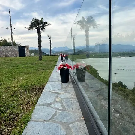 Illyrian Paradise Apartament *