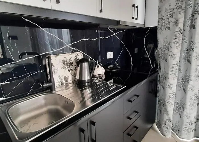 Illyrian Paradise Daire Ksamil